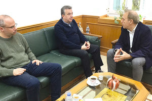 Συνάντηση Αρναουτάκη με Σταμπολίδη για τις πολιτιστικές διαδρομές