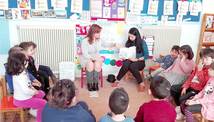 “ΕΝΩΜΕΝΟΙ ΜΠΟΡΟΥΜΕ” ΤΗΣ ΕΙΡΗΝΗΣ ΑΝΔΡΟΥΛΑΚΗ