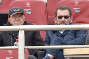 Ο Γιώργος Στειακάκης με τον Γιώργο Ταμιωλάκη στο Παγκρήτιο