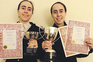 οι αδερφές Καψετάκη