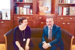 Ο δήμαρχος κ. Στεφανάκης με την υπουργό κα Κονιόρδου