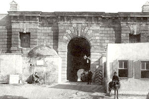 “Γενί Καπού”, Καινούργια Πόρτα ή Πύλη του Ιησού