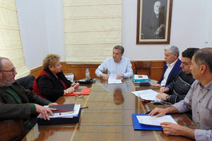 Σύμβαση ύψους 1 εκατομμυρίου ευρώ υπέγραψε ο περιφερειάρχης που αφορά τη συντήρηση του οδικού δικτύου Ηρακλείου – Αγίας Γαλήνης