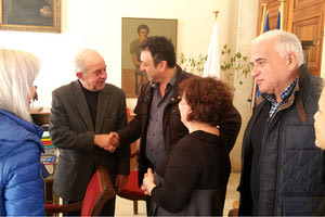 Αντιπροσωπεία των εργαζομένων στους δημοτικούς παιδικούς σταθμούς συναντήθηκε μαζί με εκπρόσωπους του ΕΚΗ με το δήμαρχο Ηρακλείου κ. Β. Λαμπρινό