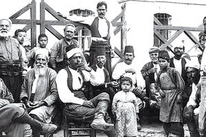 το-άκης στα κρητικά επίθετα το επέβαλαν οι Τούρκοι;