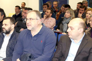 Οι κ. Σκουρτόπουλος και Βαρδαβάς στη χθεσινή ημερίδα για τον αθλητικό τουρισμό