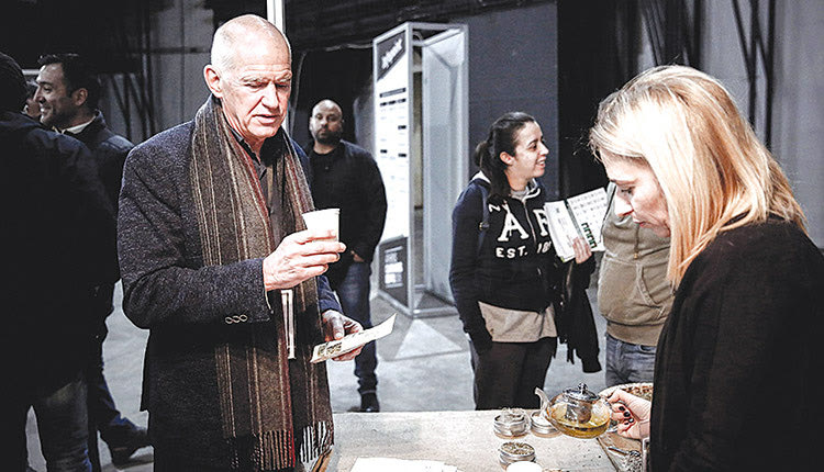 ακρόαση του Γιώργου Παπανδρέου, προκειμένου ο πρώην πρωθυπουργός να ενημερώσει τους βουλευτές για τη νομιμοποίηση της καλλιέργειας φαρμακευτικής κάνναβη