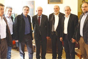 συνάντηση είχαν ο υπουργός Οικονομικών κ. Ευκλείδης και ο δήμαρχος Ηρακλείου κ. Βασίλης Λαμπρινός