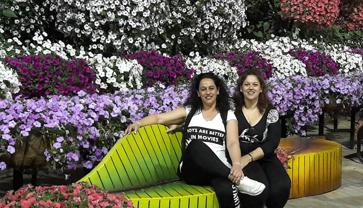 Αυτές τις ημέρες η αδελφή της, Δέσποινα, την επισκέφθηκε στο Ντουμπάι