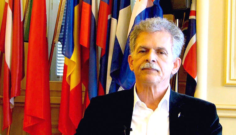 ο Σπύρος Δανέλλης 