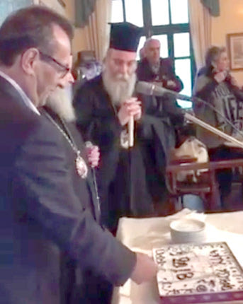 Η νεοσύστατη Ένωση Δημάρχων Κρήτης έκοψε την πίτα της στο ιστορικό καφέ Κήπος