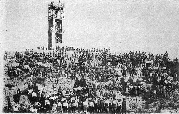  ΦΩΤΟ ΗΜΕΡΑΣ: Εγγλέζοι στρατιώτες στην Κνωσό