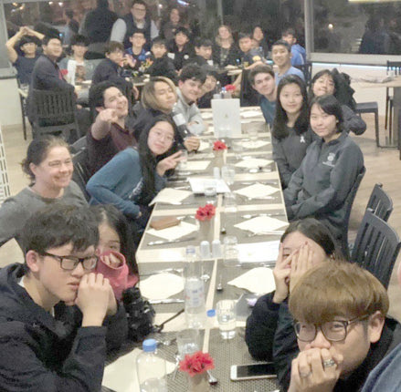 Την ευκαιρία να δουν το πιεστήριο της “Πατρίδας” αλλά και να μιλήσουν για τη δημοσιογραφία είχαν οι σπουδαστές του Ross School της Νέας Υόρκης.