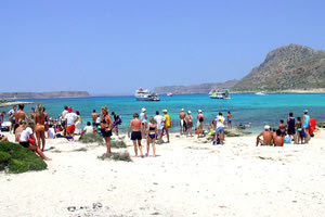 τουρίστες παραλία