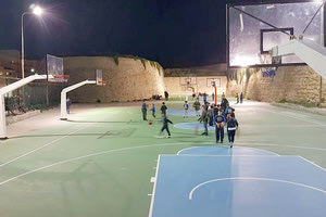 στα γήπεδα της Εφόδου