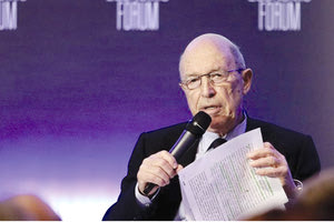 Ο κ. Σημίτης στο φόρουμ των Δελφών