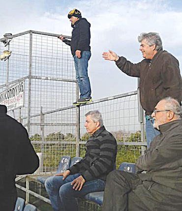 Φίλαθλοι του Εργοτέλη χθες στα Περβόλια