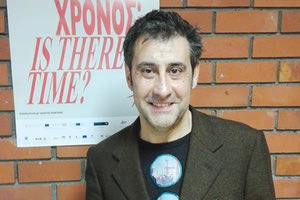 ΗΡΑΚΛΕΙΩΤΗΣ ΚΑΛΛΙΤΕΧΝΙΚΟΣ ΔΙΕΥΘΥΝΤΗΣ ΤΟΥ ΦΕΣΤΙΒΑΛ ΝΤΟΚΙΜΑΝΤΕΡ ΟΡΕΣΤΗΣ ΑΝΔΡΕΑΔΑΚΗΣ