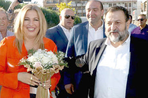 η επικεφαλής του Κινήματος Αλλαγής Φώφη Γεννηματά με τον Κεγκέρογλου