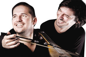 συναυλία με τους Γιώργο και Νίκο Στρατάκη