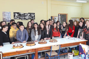 οι μαθητές της Β΄ τάξης του 11ου Γυμνασίου Ηρακλείου γιόρτασαν την Τετάρτη  τα γενέθλια της μαθηματικής σταθεράς π=3,14