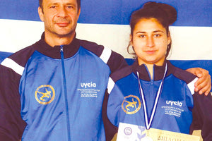 Η Αλεξάκη με τον προπονητή Παράσχο Δεσκουλίδη