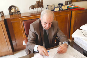 ο δήμαρχος Ηρακλείου Βασίλης Λαμπρινός.