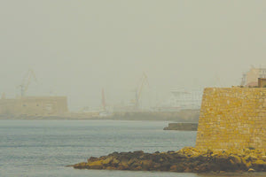 Πρέπει να μάθουμε να ζούμε με τη σκόνη;