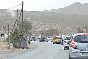 Το μποτιλιάρισμα μεταφέρθηκε και στην παλιά εθνική οδό όπου έγινε η εκτροπή κυκλοφορίας.