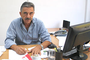 ο αντιδήμαρχος Οικονομικών του Δήμου Χερσονήσου Εμμ. Πλευράκης