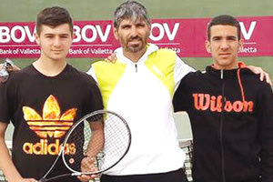 Οι αθλητές τένις του «ΗΡΑΚΛΕΙΟ» Ο.Α.Α. Βασίλης Βολτυράκης και Βαγγέλης Μπόγρης συμμετείχαν στο SAN MICHEL INTERNATIONAL TOURNAMENT που έγινε στη Μάλτα