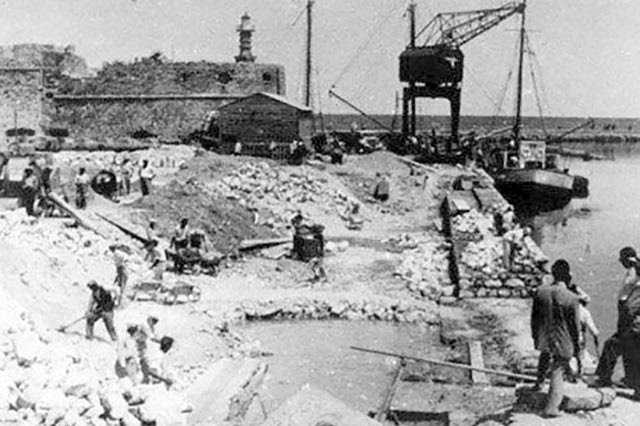 ΦΩΤΟ ΗΜΕΡΑΣ: Η κατεδάφιση του μικρού Κούλε