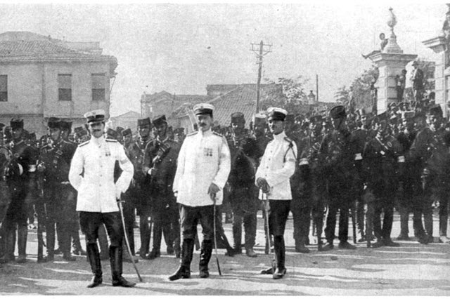 ΦΩΤΟ ΗΜΕΡΑΣ: Κρήτες στη Θεσσαλονίκη το 1916