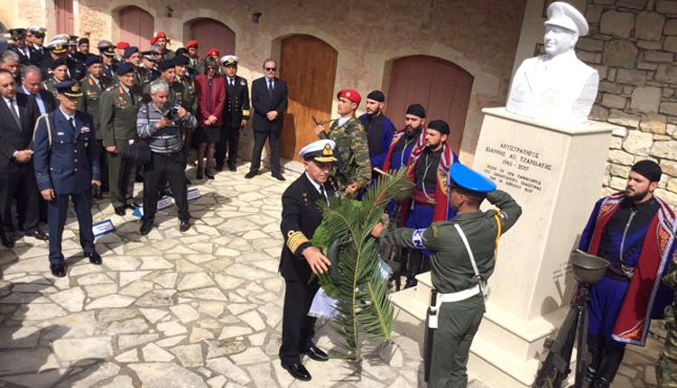 ΠΡΟΤΟΜΗ ΣΤΗΝ ΕΛΕΥΘΕΡΝΑ: Τίμησαν τον Τζανιδάκη και τον ήρωα σμηναγό
