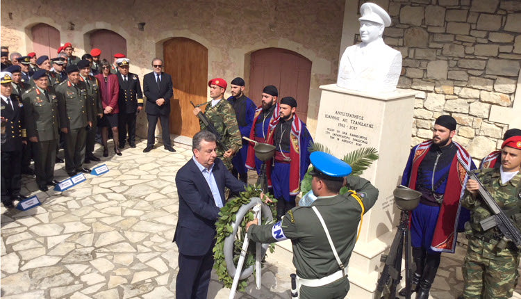 ΠΡΟΤΟΜΗ ΣΤΗΝ ΕΛΕΥΘΕΡΝΑ:  Τίμησαν τον Τζανιδάκη και τον ήρωα σμηναγό