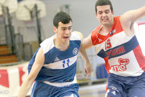 “Ηράκλειο”: Ο Κίτσος Καλυβιανάκης