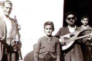 Ο αξέχαστος Γουβιανός λυράρης Μιχάλης Μαρκάκης ή Σπανός (1900-1978)