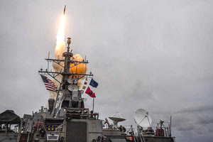 Η επίθεση που πραγματοποίησαν από κοινού τα ξημερώματα του Σαββάτου εναντίον της Συρίας, οι Ηνωμένες Πολιτείες, Βρετανία και Γαλλία.