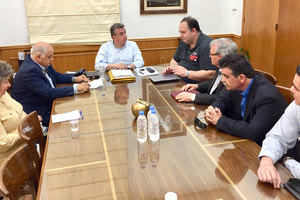 Από τη συνάντηση στην Περιφέρεια Κρήτης