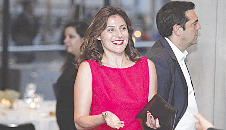  η σύντροφος του πρωθυπουργού Περιστέρα Μπαζιάνα ανήκει πλέον στο Εργαστηριακό Διδακτικό Προσωπικό του ΕΜΠ, σύμφωνα με ΦΕΚ που δημοσιεύθηκε τη Μεγάλη Δευτέρα.