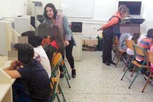 Οι μικροί μαθητές την ώρα της δημιουργίας