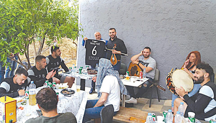 το χθεσινό μπάρμπεκιου που οργανώθηκε στο ΒΑΚ μετά το τέλος της προπόνησης με τους παίκτες 