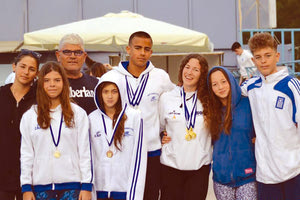 Η ομάδα των Αργοναυτών με τον προπονητή τους κ. Φίλικα