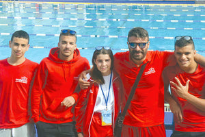 Η ομάδα των “Πρωταθλητών” με τον προπονητή τους κ. Ακουμιανάκη