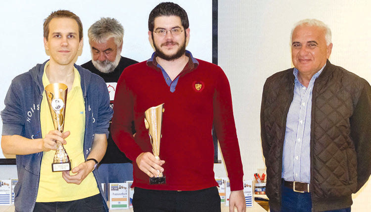 Ο πρόεδρος του ΔΟΠΑΦΜΑΗ κ. Βουρεξάκης στις απονομές