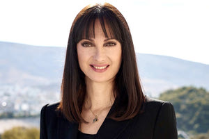 η υπουργός Τουρισμό Έλενα Κουντουρά 