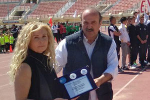 Ο κ. Τζώρτζογλου με τη σύζυγο του αείμνηστου Ευγ. Γκέραρντ