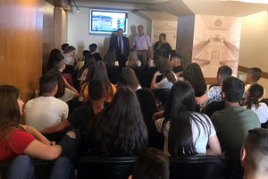 Στη Βουλή 36 μαθητές από το Γυμνάσιου Τυλίσου