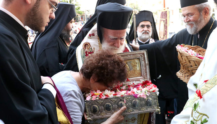 στην υποδοχή του θαυματουργού λειψάνου  της άφθαρτης χειρός
