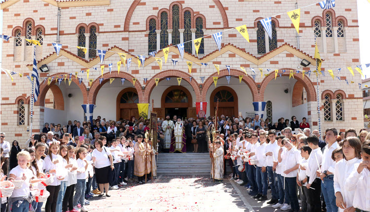 ΤΟ ΠΡΟΣΚΥΝΗΜΑ ΣΤΗΝ ΠΑΝΑΓΙΤΣΑ ΜΑΣΤΑΜΠΑ του θαυματουργού λειψάνου  της άφθαρτης χειρός
